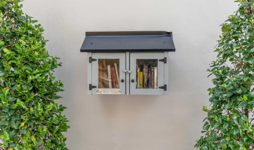 Litte Free Library